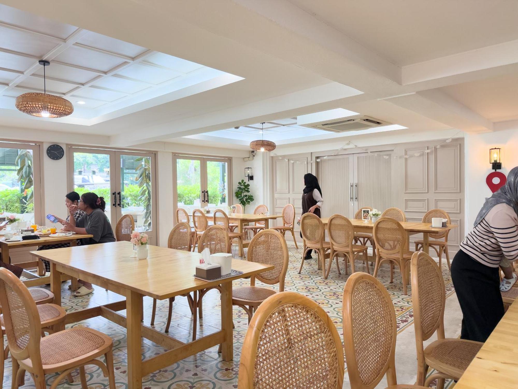 Regent Ramkhamhaeng 22 Hotel Bangkok Ngoại thất bức ảnh