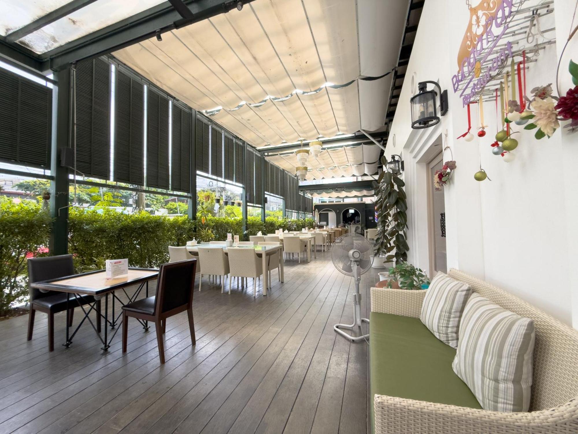 Regent Ramkhamhaeng 22 Hotel Bangkok Ngoại thất bức ảnh